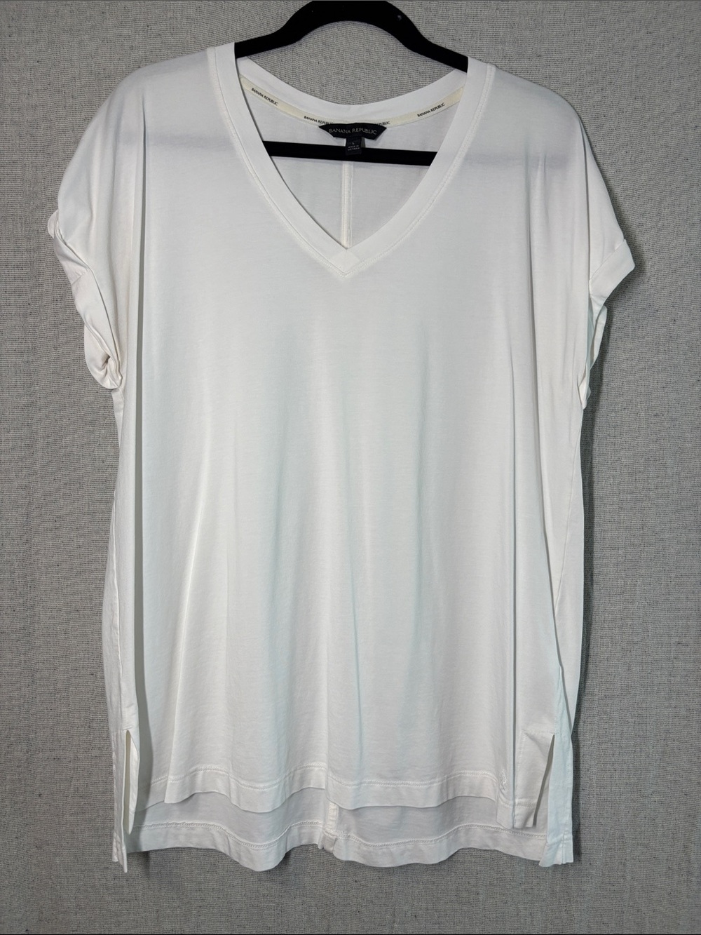 Banana Republic White V-Neck Short Sleeve Tunic